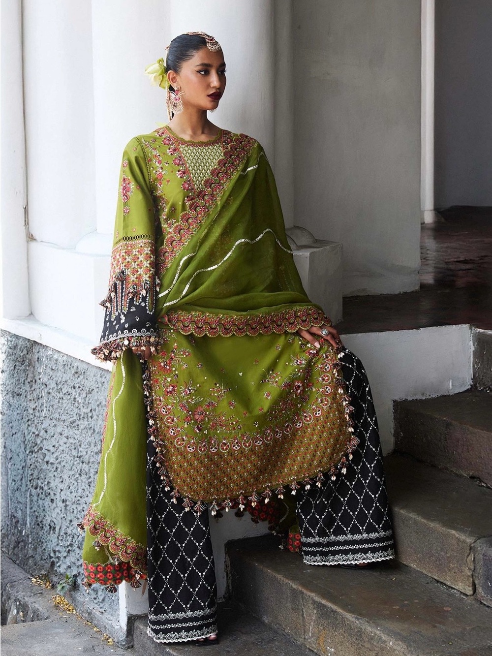 Embellished Olive Green Women Palazzo Pants Set - Picture 2 of 6
